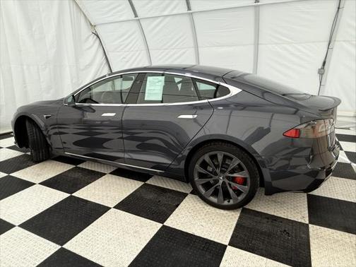 2020 Tesla Model S Performance
