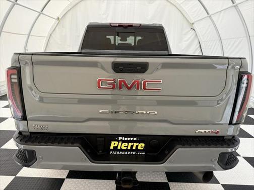 2024 GMC Sierra 2500 AT4