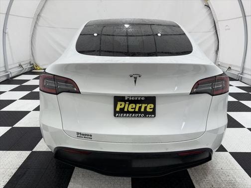 2021 Tesla Model Y Standard Range Rear-Wheel Drive