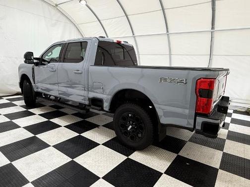 2024 Ford F-350 LARIAT SUPER DUTY