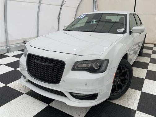 2023 Chrysler 300 Touring