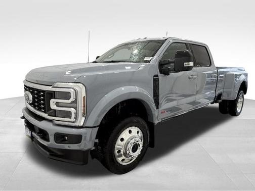 GLACIER GREY METALLIC 2026 Ford F-450 KING RANCH DRW Truck