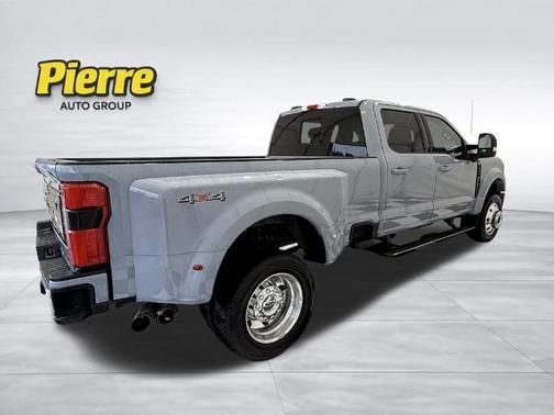 GLACIER GREY METALLIC 2026 Ford F-450 PLATINUM DRW