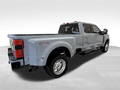 2026 Ford F-450 PLATINUM DRW