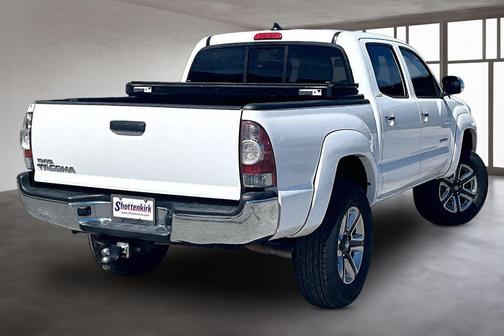 Super White 2015 Toyota Tacoma Base
