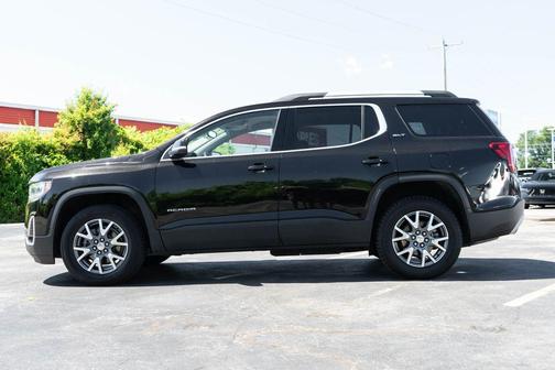 2023 GMC Acadia AWD SLT