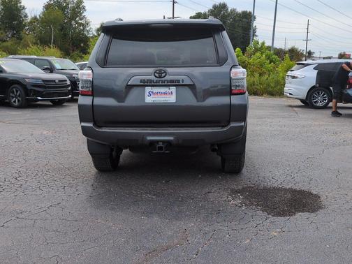 2022 Toyota 4Runner SR5 Premium
