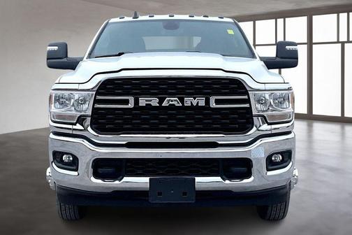 2024 RAM 3500 Big Horn Crew Cab 4x4 8' Box