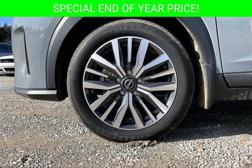 2022 Nissan Kicks SV