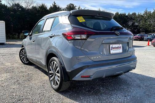 2022 Nissan Kicks SV