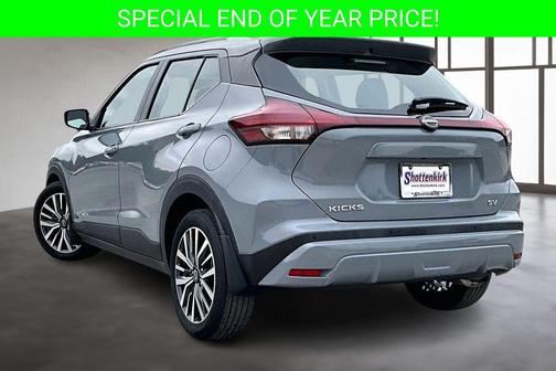 2022 Nissan Kicks SV