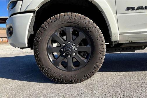 2022 RAM 2500 Laramie Crew Cab 4x4 6'4' Box