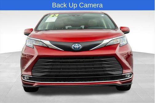 2023 Toyota Sienna XLE 7 Passenger