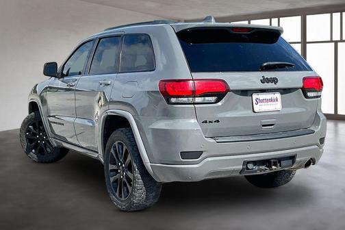 Sting-Gray Clearcoat 2019 Jeep Grand Cherokee Altitude