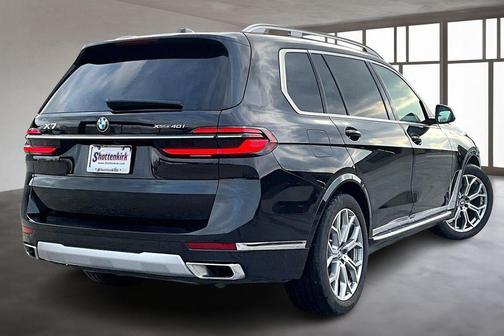 2025 BMW X7 xDrive40i