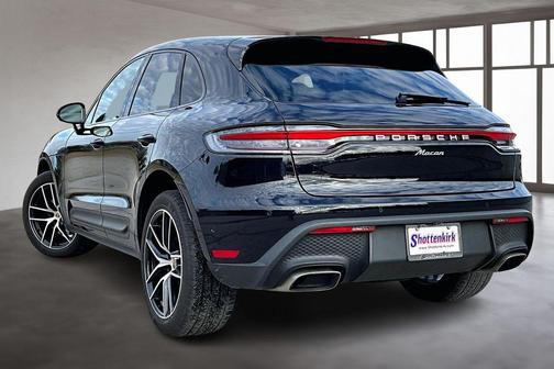 2023 Porsche Macan T