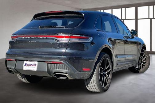 2023 Porsche Macan T