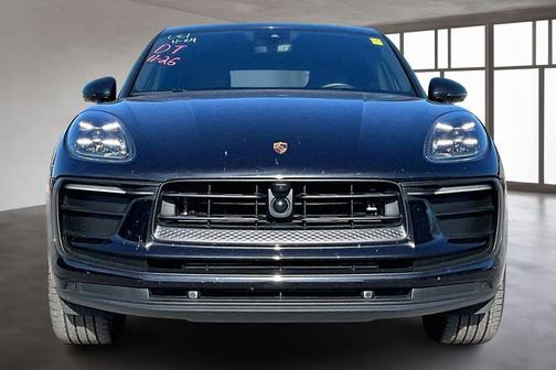2023 Porsche Macan T