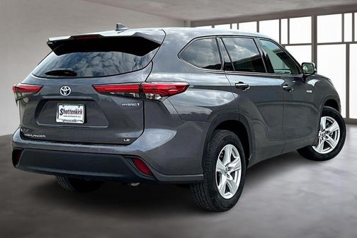 2021 Toyota Highlander Hybrid LE