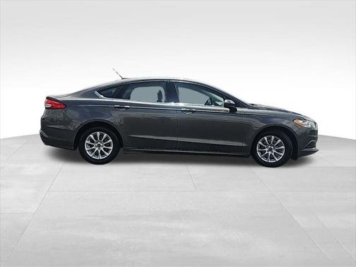 2017 Ford Fusion S