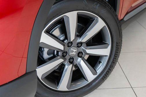 2025 Honda Pilot Touring 8-Passenger