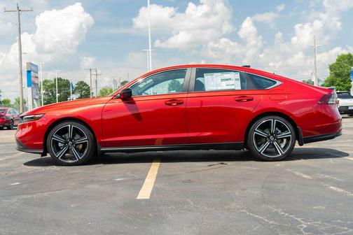2025 Honda Accord Hybrid Base