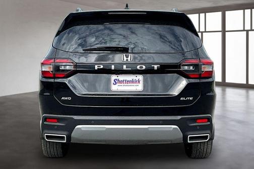 Crystal Black 2026 Honda Pilot Elite