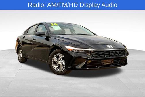 2024 Hyundai ELANTRA SE