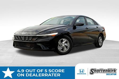 2024 Hyundai ELANTRA SE