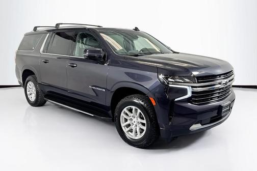 2022 Chevrolet Suburban LT