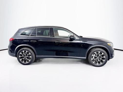 2025 Mercedes-Benz GLC 350e Base 4MATIC