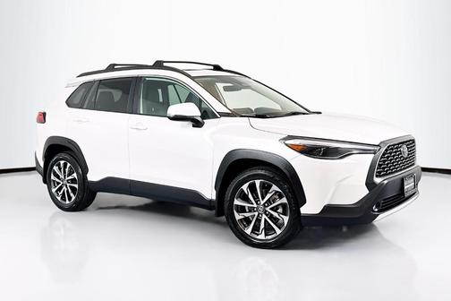 2023 Toyota Corolla Cross XLE
