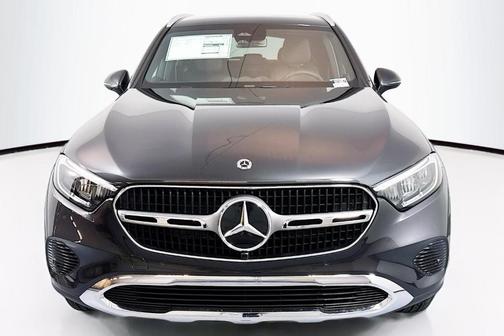 2025 Mercedes-Benz GLC 300 Base