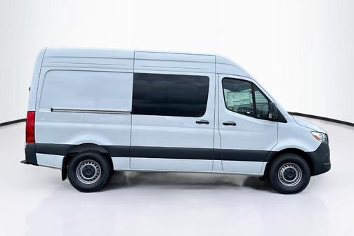 2026 Mercedes-Benz Sprinter 2500 144 WB Standard Roof Crew