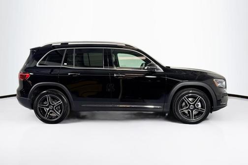 Midnight Black 2026 Mercedes-Benz GLB 250 Base