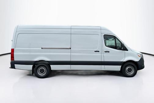 2025 Mercedes-Benz Sprinter 2500 High Roof