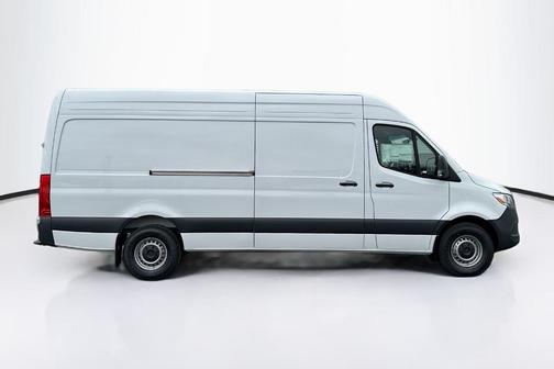2025 Mercedes-Benz Sprinter 2500 High Roof