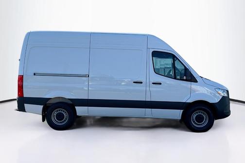 2025 Mercedes-Benz Sprinter 2500 Standard Roof