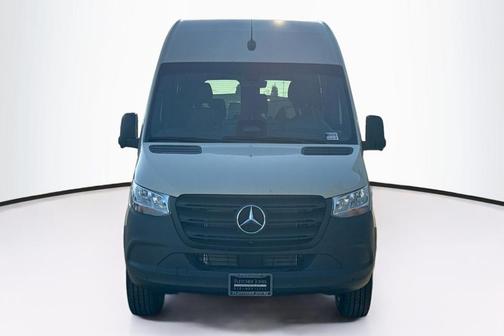 2026 Mercedes-Benz Sprinter 2500 144 WB Standard Roof Crew
