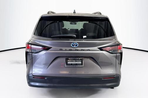 2024 Toyota Sienna LE