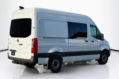 2026 Mercedes-Benz Sprinter 2500 144 WB Standard Roof Crew