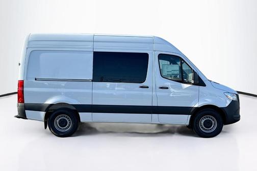 2026 Mercedes-Benz Sprinter 2500 144 WB Standard Roof Crew