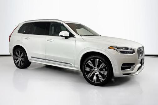 2022 Volvo XC90 Recharge Plug-In Hybrid INSCRIPTION