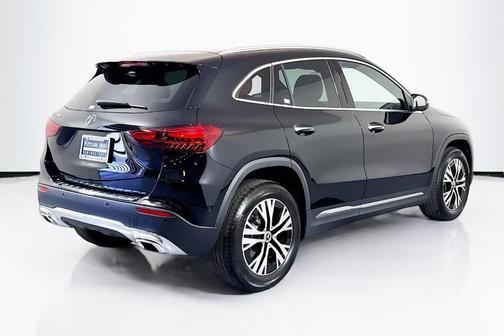 2025 Mercedes-Benz GLA 250 Base