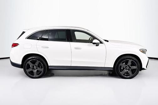 2025 Mercedes-Benz GLC 300 Base