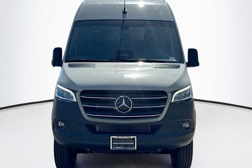 2025 Mercedes-Benz Sprinter 2500 Standard Roof