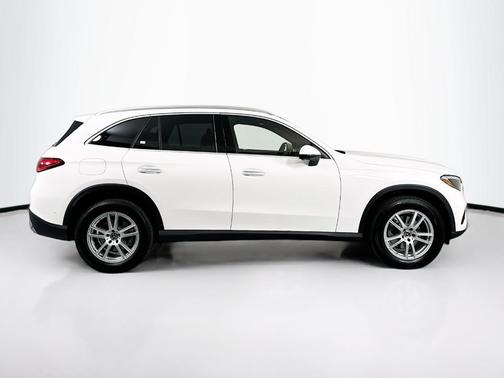 2025 Mercedes-Benz GLC 300 Base 4MATIC