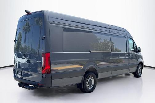2025 Mercedes-Benz Sprinter 2500 170 WB High Roof Extended Cargo