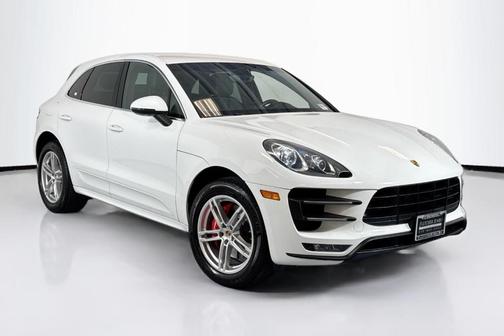 2015 Porsche Macan Turbo