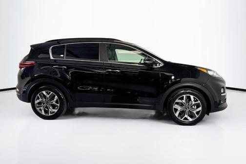 2022 Kia Sportage EX